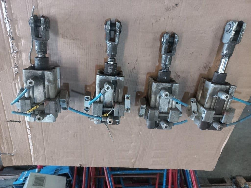 Festo pneumatische cilinders – partij van 4 stuks, Ophalen of Verzenden, Gebruikt
