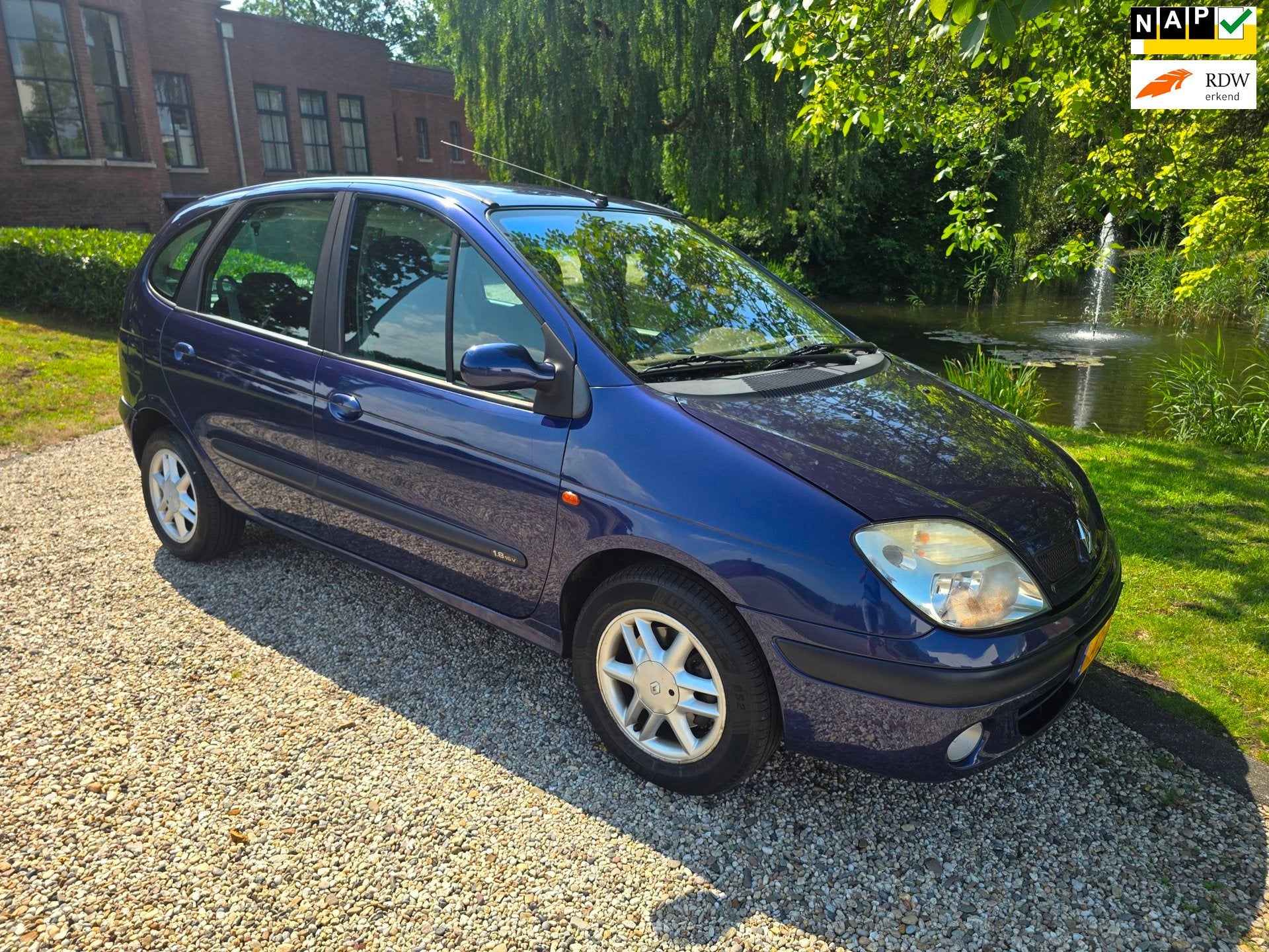 Renault Scénic 1.8-16V Expression Sport, Auto's, Renault, 1350 kg, Gebruikt, 4 cilinders, Blauw