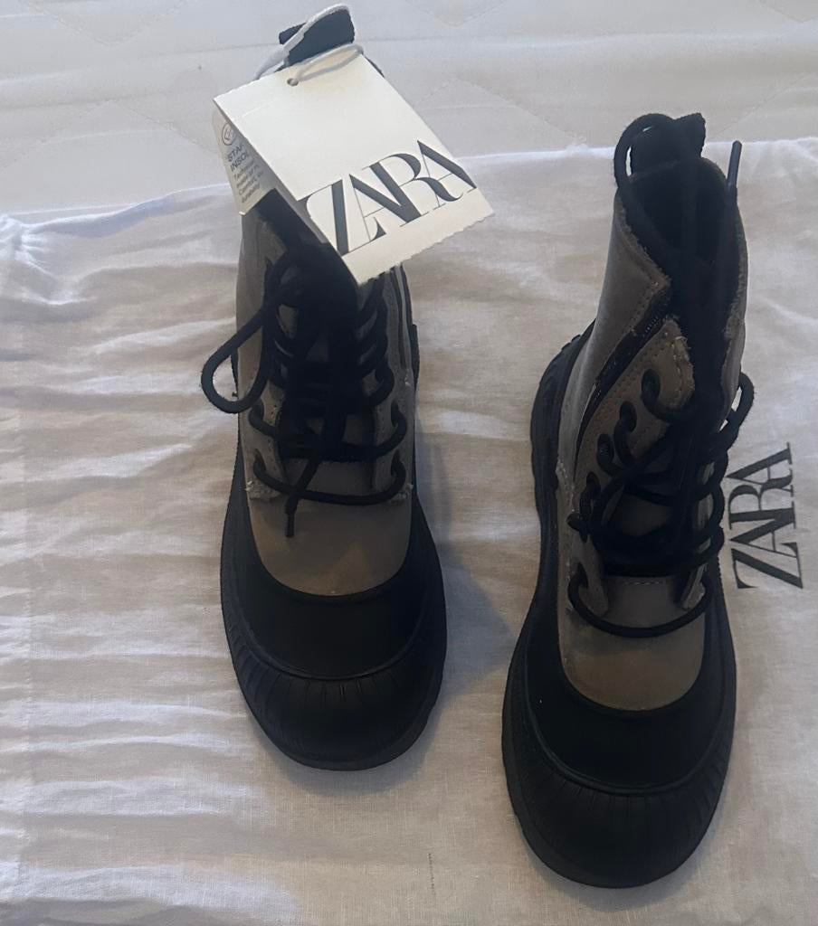 Schoenen, Ophalen of Verzenden, Zo goed als nieuw, Zwart, Sneakers of Gympen