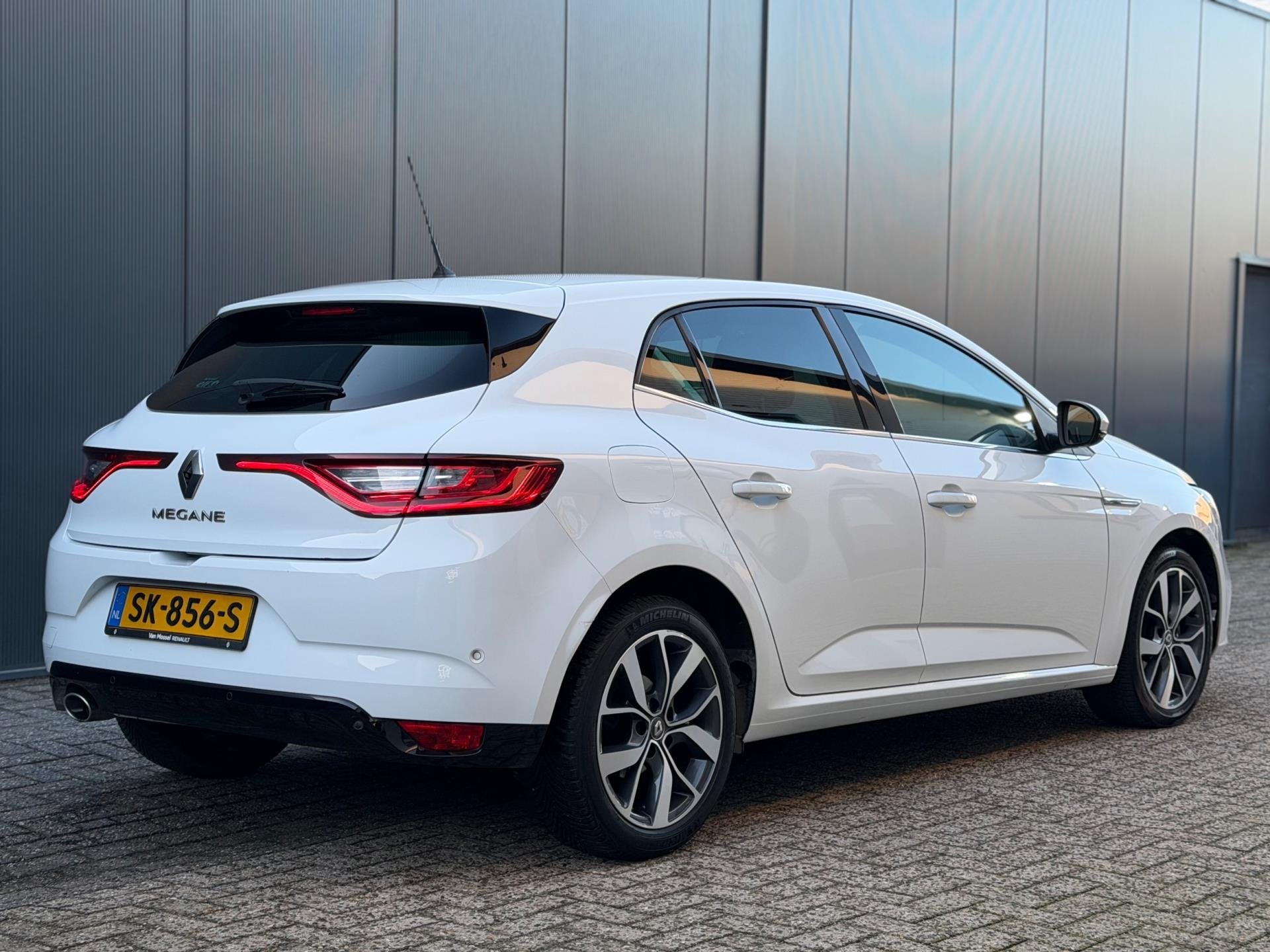 Renault Mégane 1.2 TCe Bose|AUT|Massage|Lane Assist|Vol opt, Dealer onderhouden, Gebruikt, Euro 6, 4 cilinders