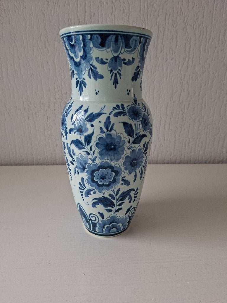 Delfsblauwe vaas, Ophalen