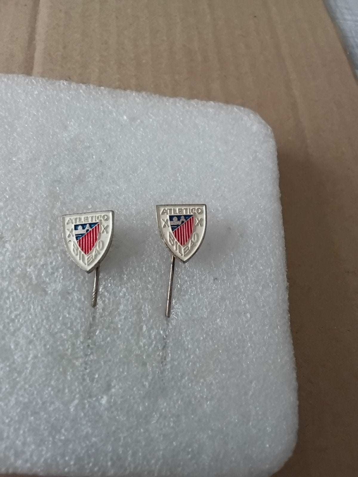 diverse speldjes van Atletico Bilbao, Verzamelen, Speldjes, Pins en Buttons, Ophalen of Verzenden, Gebruikt, Overige onderwerpen