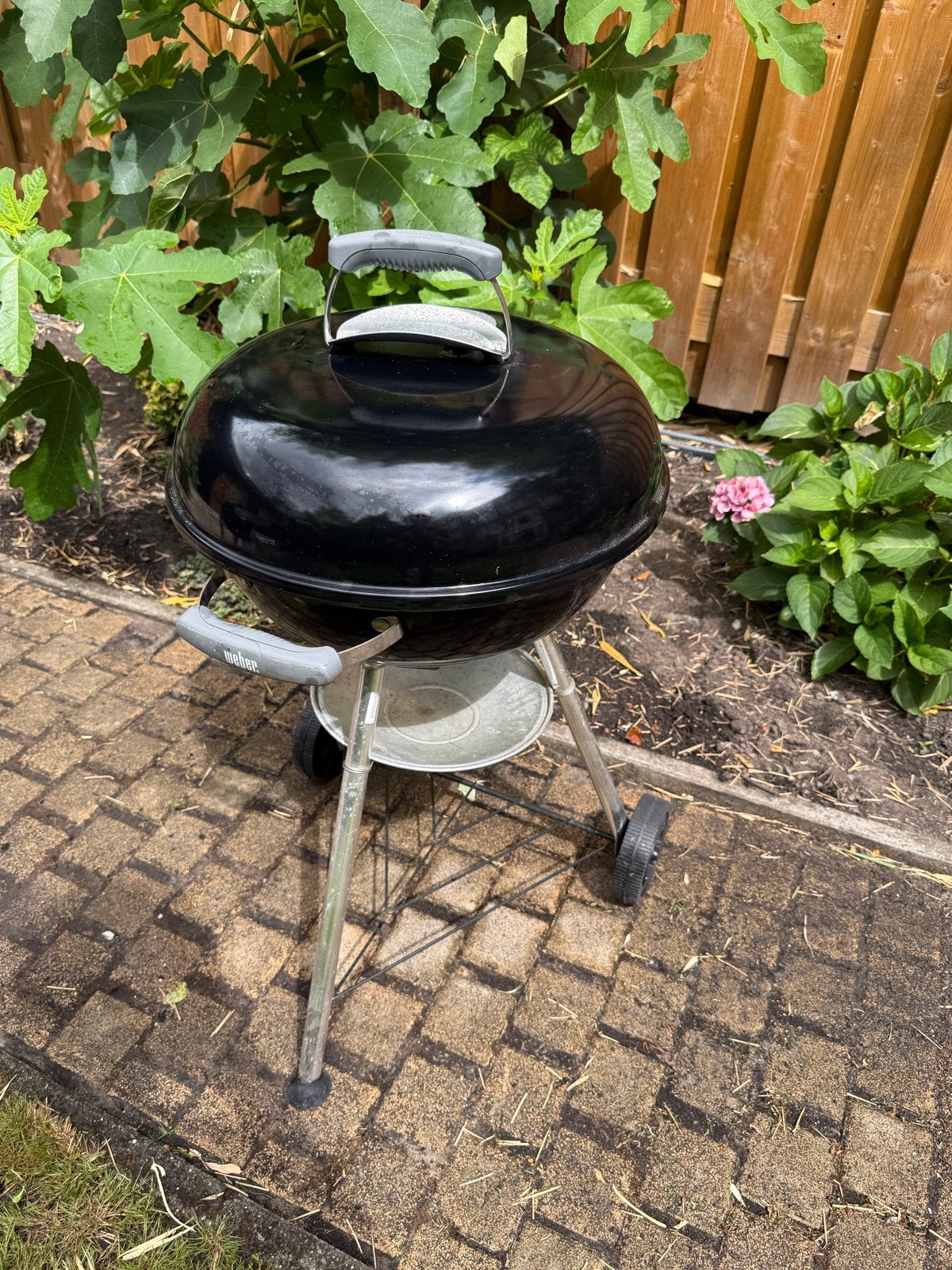Weber barbecue met deksel, 45cm diameter rooster, Tuin en Terras, Houtskoolbarbecues, Ophalen, Gebruikt