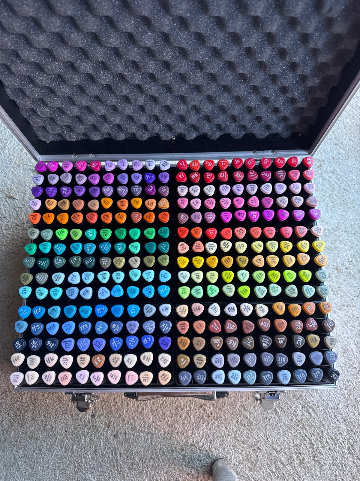Decotime Twin Markers - Grote Set in Koffer, Hobby en Vrije tijd, Tekenen, Ophalen, Gebruikt, Potlood of Stift