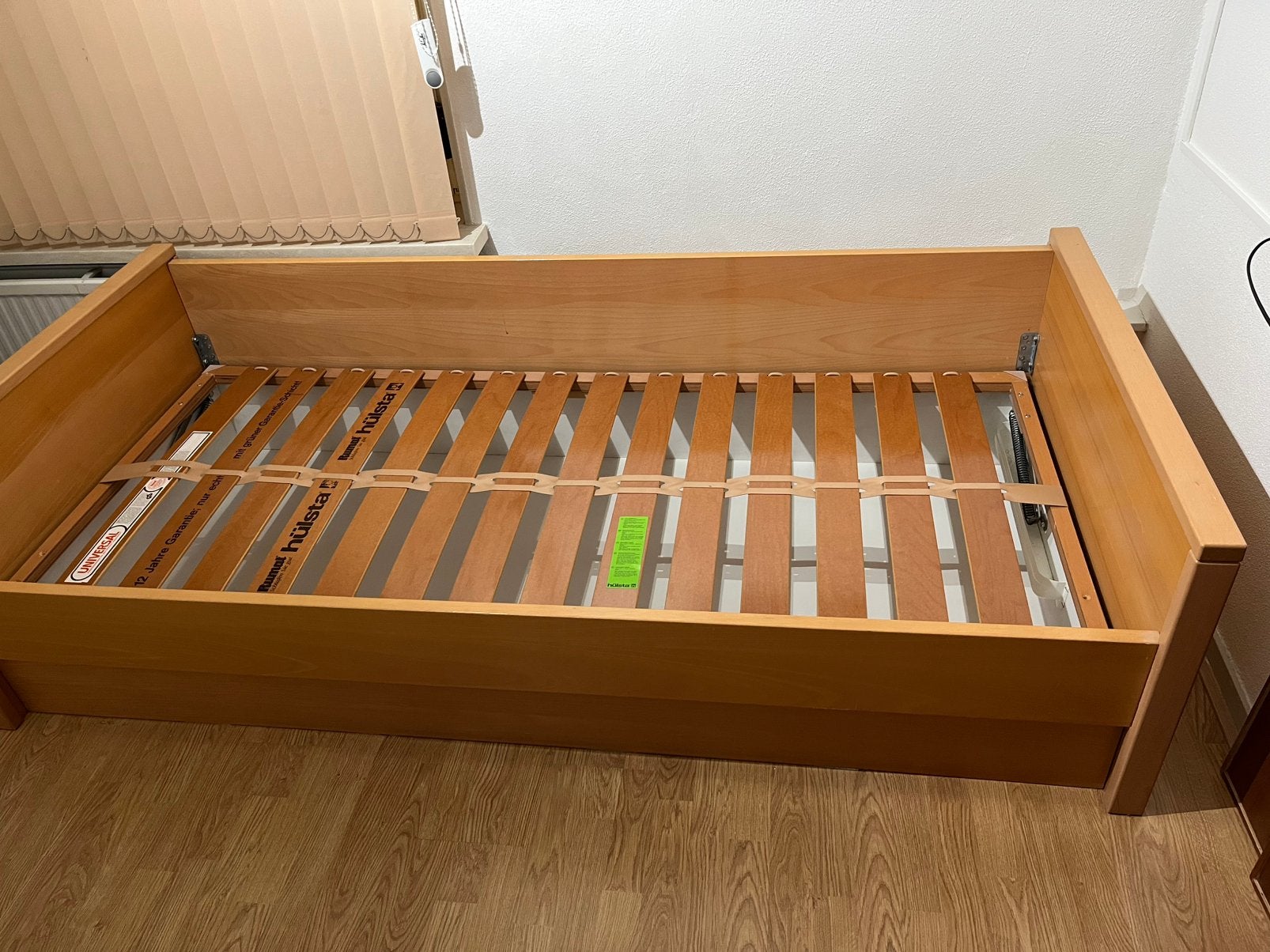 Een persoons bed van Hulstra 90 x 200, Ophalen, 90 cm, Eenpersoons, Zo goed als nieuw