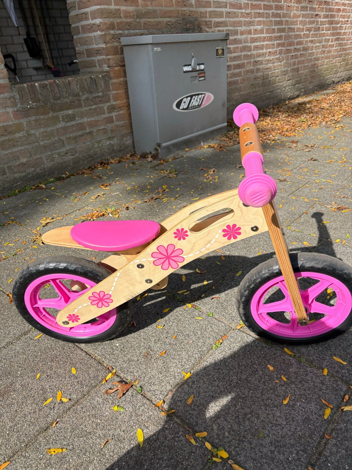 Houten loopfiets roze met bloemen, Ophalen, Gebruikt, Minder dan 16 inch