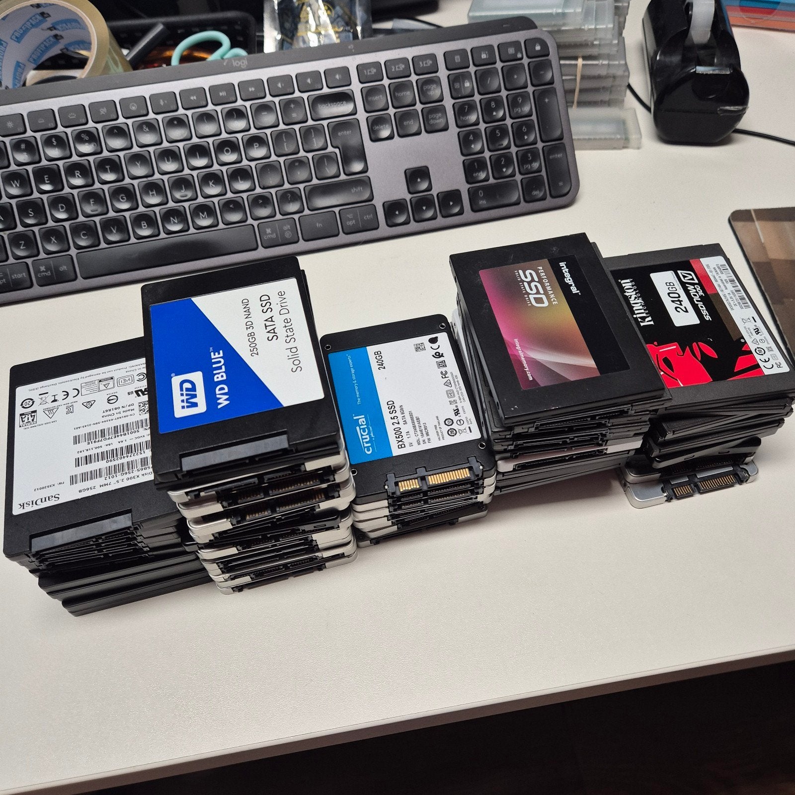 Diverse merken 240/250/256GB SSD 2,5" Sata, Intern, Gebruikt, Kingston, Verzenden