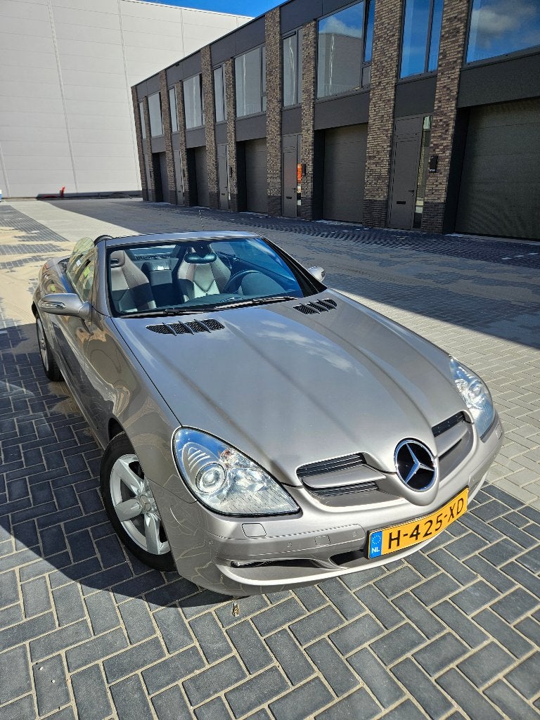 Mercedes-Benz SLK 3.0 Slk280 Roadster AUT 2005 Grijs/Brons, Auto's, Mercedes-Benz, Achterwielaandrijving, Cabriolet, Beige, Bruin