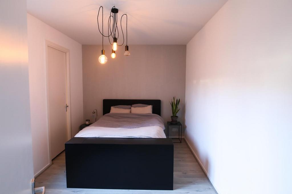 Boxspring bed van Bröring 160x200 cm, Ophalen, Zwart, Zo goed als nieuw, Twijfelaar