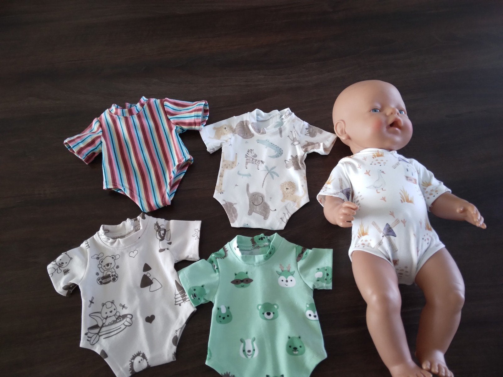 Rompertjes voor Baby Born pop 43 cm - Diverse prints, Kinderen en Baby's, Ophalen of Verzenden