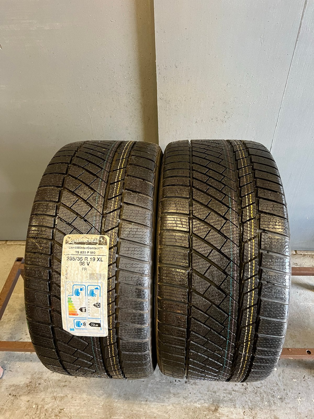 Nieuwe/demo Continental ContiWinterContact 265/35 R19 98V XL, 19 inch, 265 mm, Nieuw, Band(en)