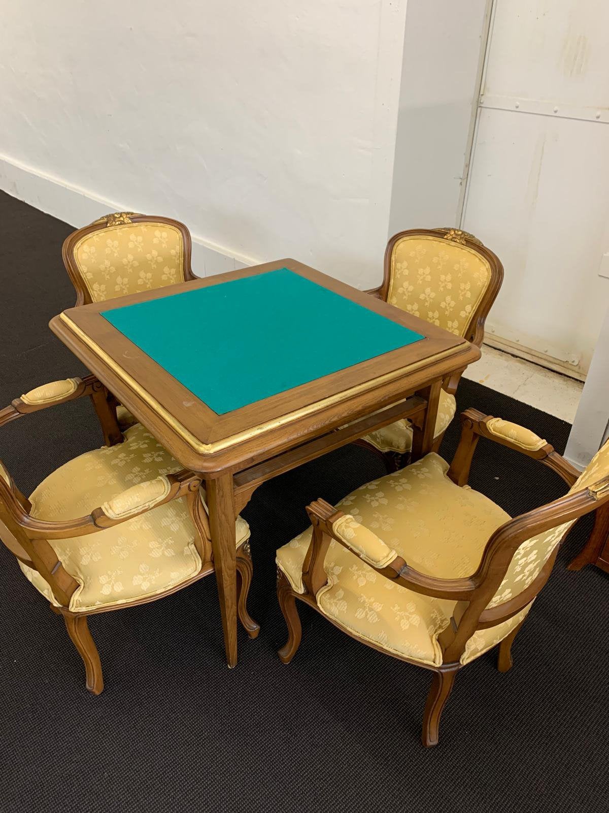 Brocante kaarttafel met 4 fauteuils, Ophalen