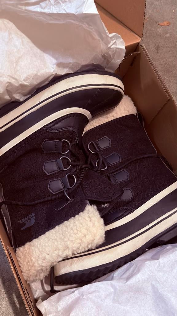Sorel Winter Carnival laarzen maat 39, Kleding | Dames, Schoenen, Ophalen, Zo goed als nieuw, Zwart, Snowboots