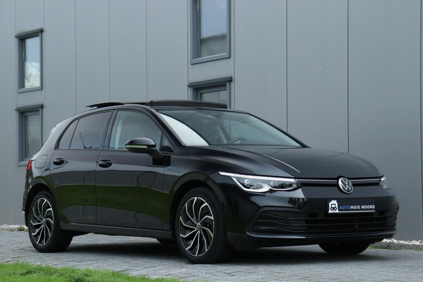 Volkswagen Golf 8 1.5 eTSI / 150PK / DSG / Virtual Cockpit /, Stof, 4 cilinders, 150 pk, Zwart