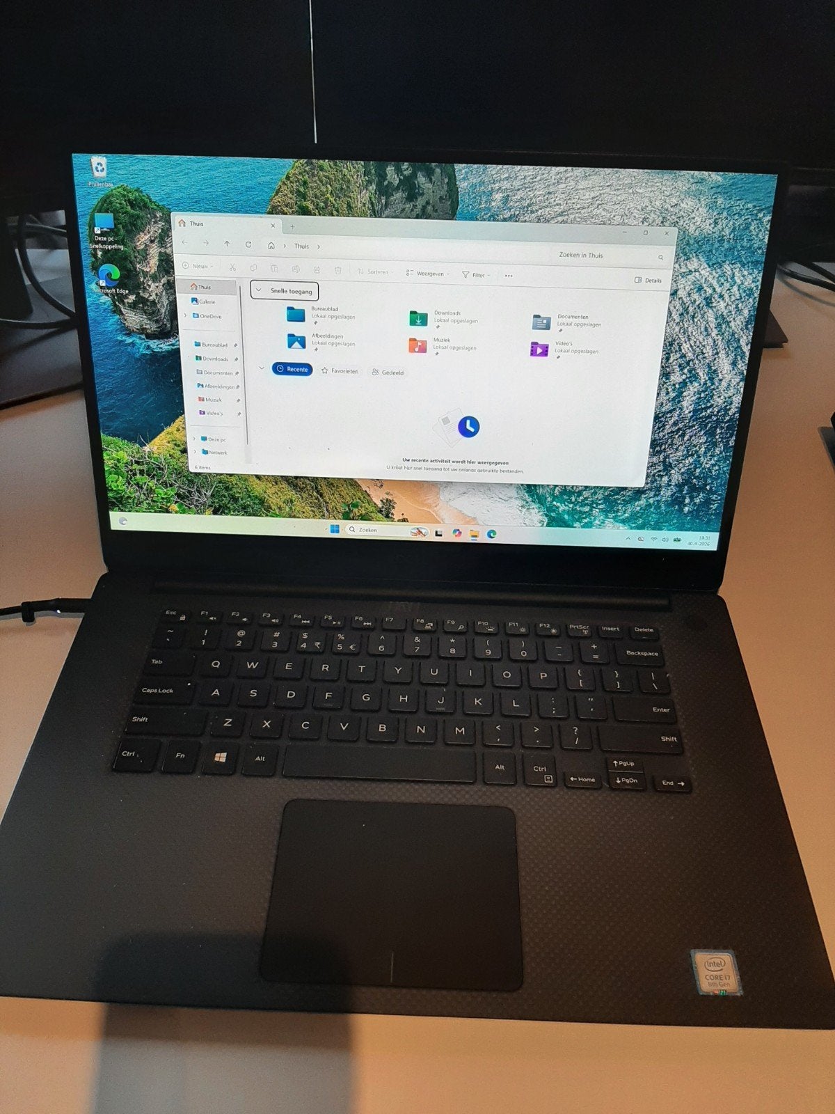 Dell XPS 15 9570-i7 touchscreen! 32DDR, 512SSD, geforce gtx, Met videokaart, 2 tot 3 Ghz, Zo goed als nieuw, Dell