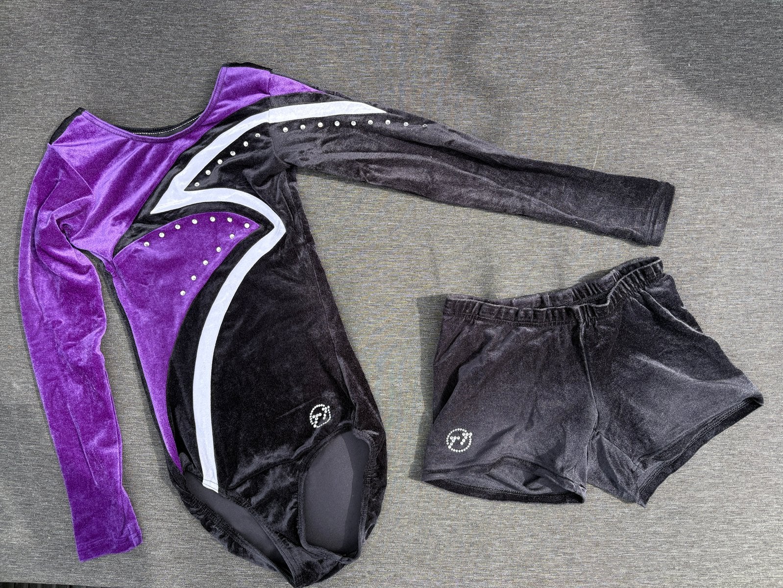 TT Gymnastics / HBC turnpakje met broekje maat 140, Sport en Fitness, Gebruikt, Zwart, Turnpak(je), Kindermaat 122 t/m 140