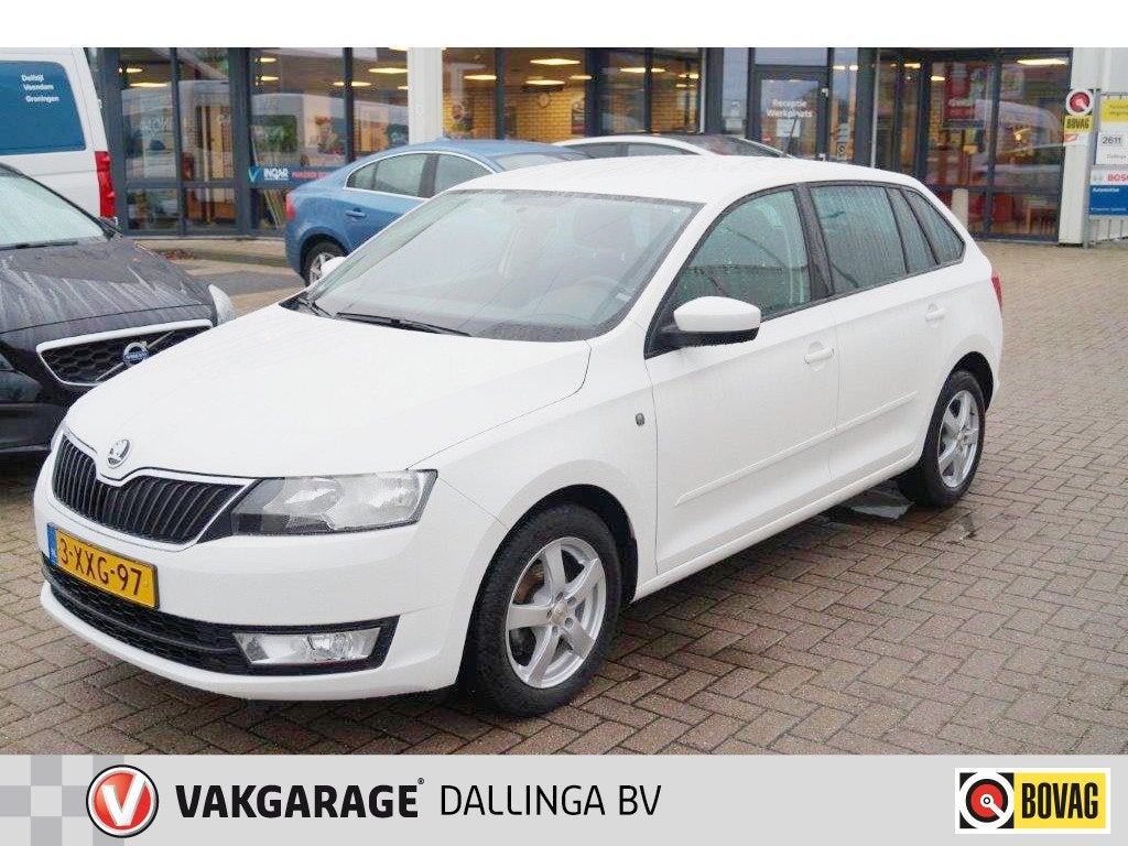 Skoda Rapid Spaceback 1.2 TSI Ambition business | NAVI, Auto's, Euro 5, Gebruikt, 4 cilinders, Origineel Nederlands