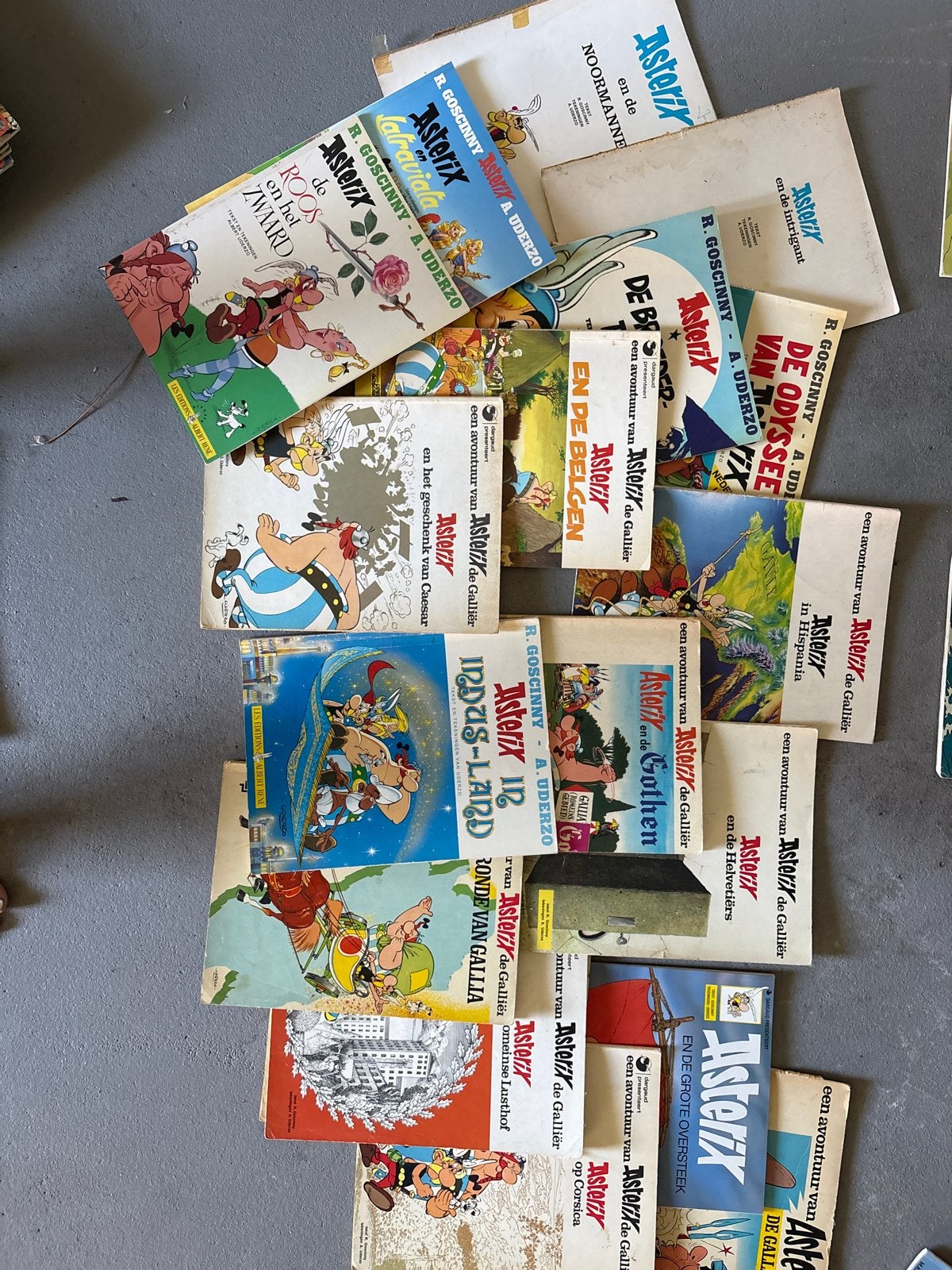Grote collectie Asterix en Obelix stripboeken, Meerdere stripboeken, Ophalen, Gelezen