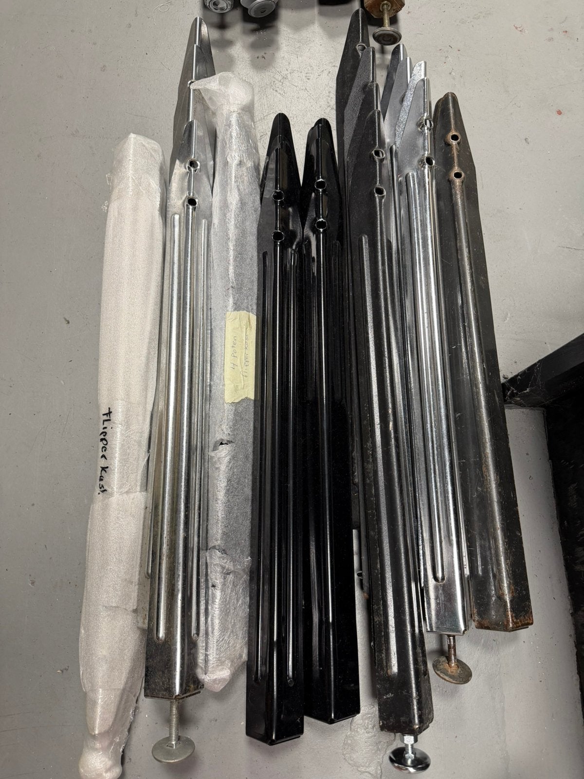 Lot flipperkast poten - 13 sets Bally - Williams - Stern, Verzamelen, Automaten | Flipperkasten, Ophalen, Gebruikt, Onderdeel of Defecte kast