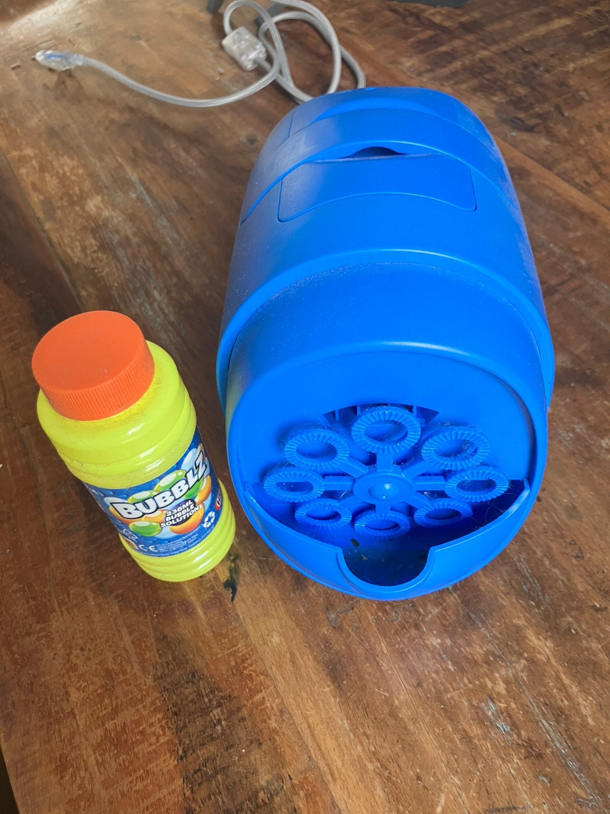Bellenblaasmachine, Ophalen of Verzenden, Zo goed als nieuw