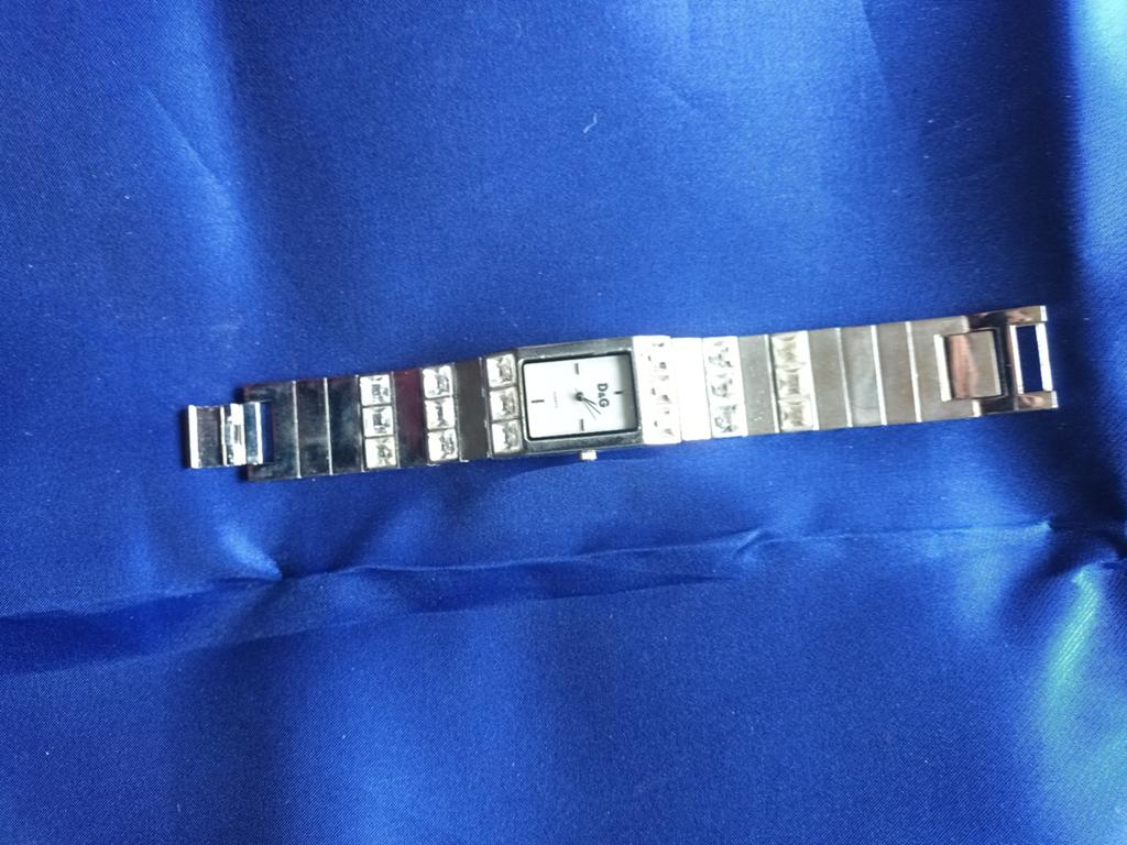 Dolce & Gabbana Retro Horloge met rhinestones, Sieraden, Tassen en Uiterlijk, Horloges | Dames, Ophalen of Verzenden