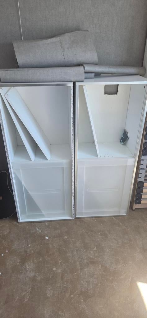 2 witte kastjes met schuifdeuren, Doe-het-zelf en Verbouw, Glas en Ramen, Ophalen of Verzenden, Minder dan 80 cm, Glasplaat, 160 cm of meer