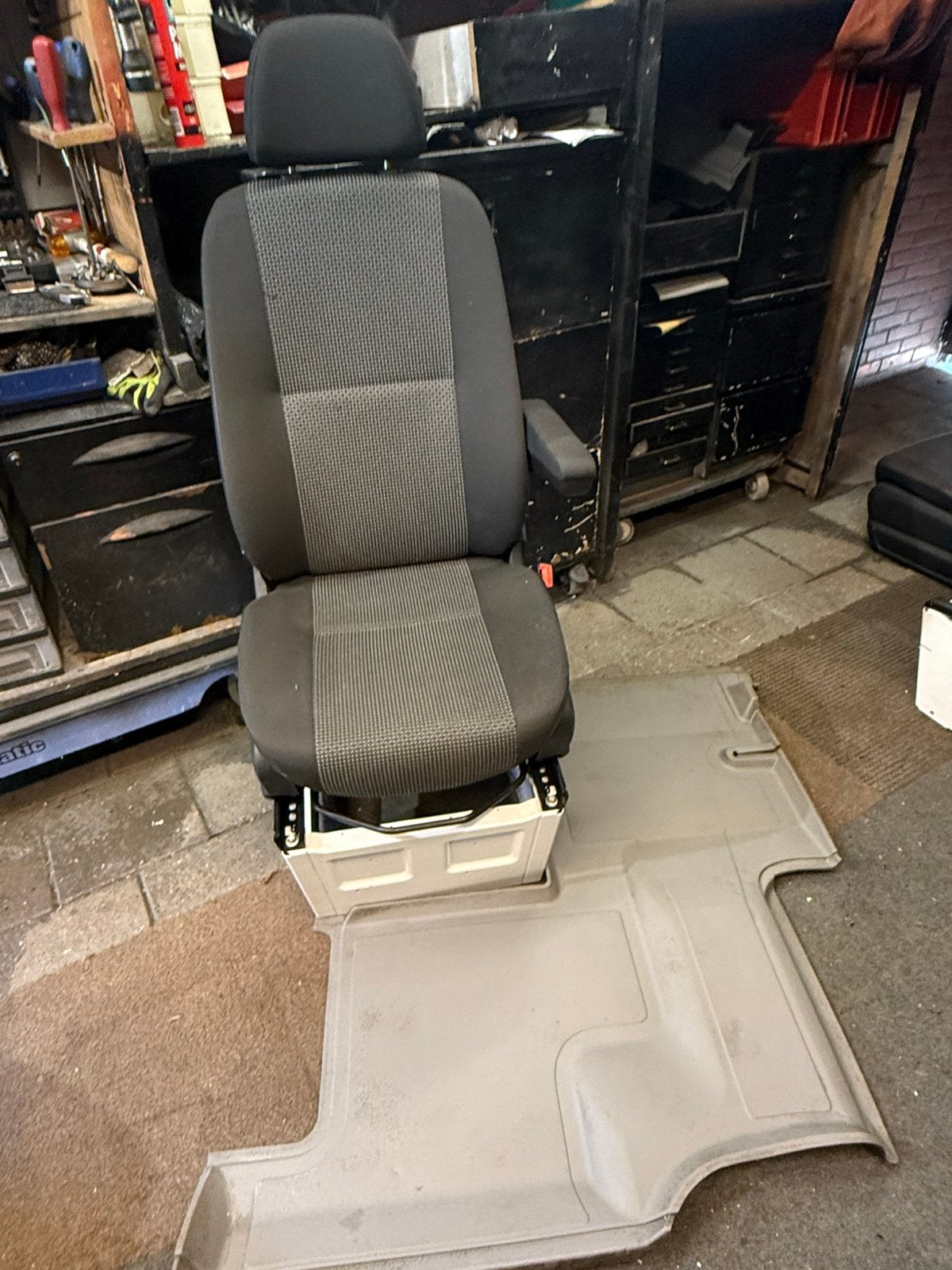Bijrijdersstoel met armleuning voor mercedes sprinter 906, Ophalen, Gebruikt, Mercedes-Benz