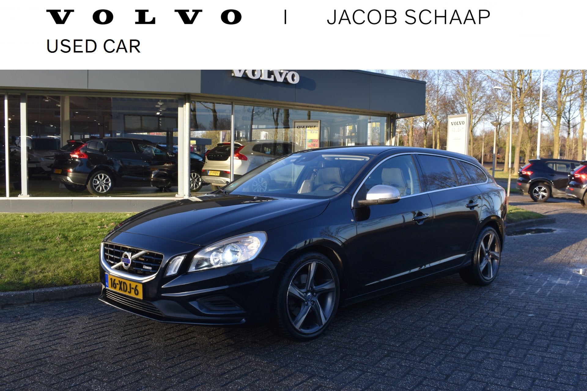 Volvo V60 T3 180PK R-Design | Polestar | 18" LMV | Getint gl, Auto's, Voorwielaandrijving, Gebruikt, Zwart, 4 cilinders