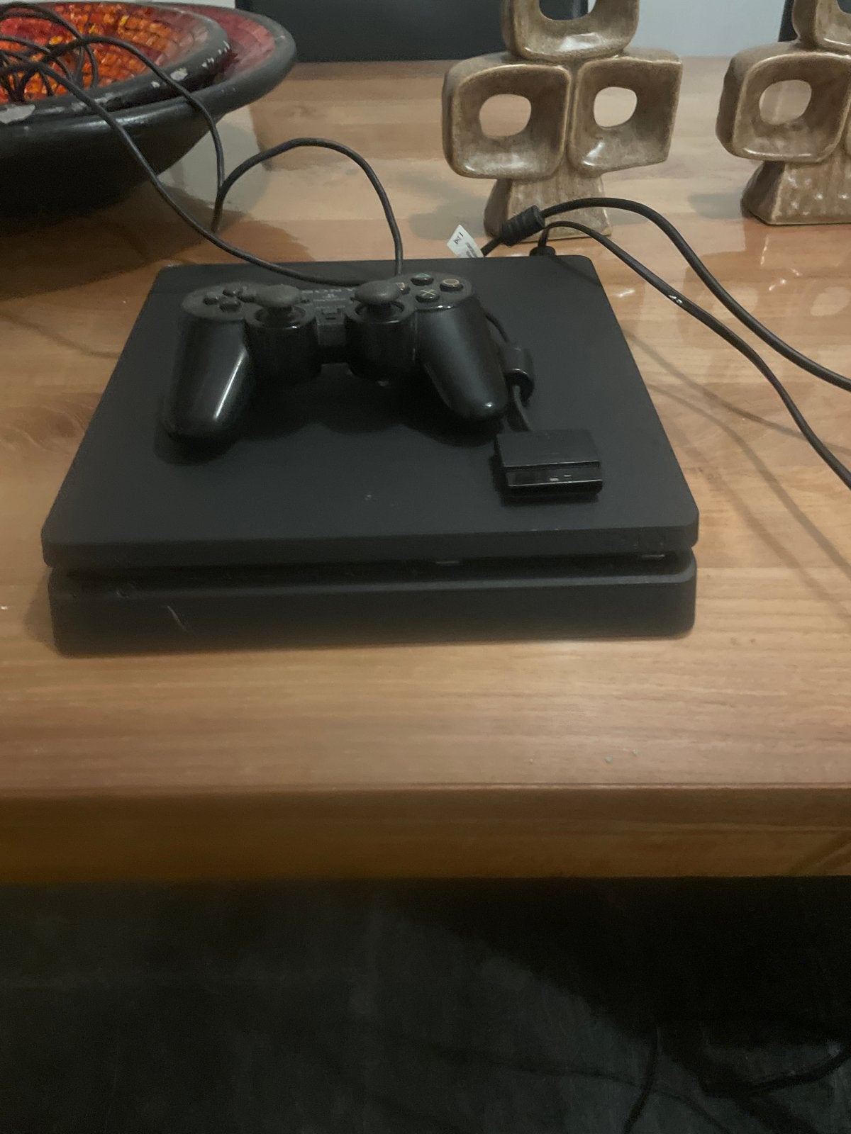 PlayStation 4 Slim met 2 controllers, Ophalen, Met 2 controllers, Slim, 500 GB