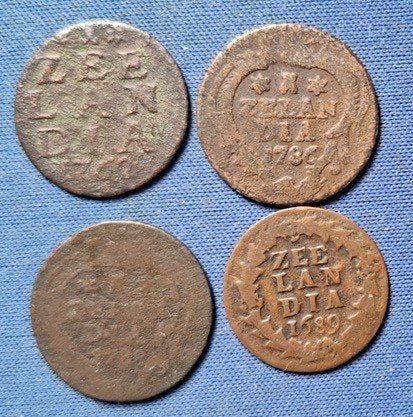 Zeelandia 1 duit div jaartallen 4 stuks, Ophalen of Verzenden, Vóór koninkrijk, Overige waardes, Setje