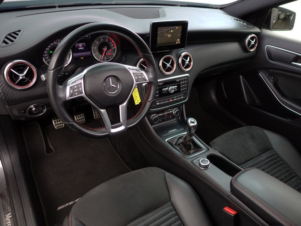 Mercedes-Benz A-Klasse 180 AMG Prestige- Panoramadak, Xenon, Auto's, Mercedes-Benz, Voorwielaandrijving, Gebruikt, 4 cilinders