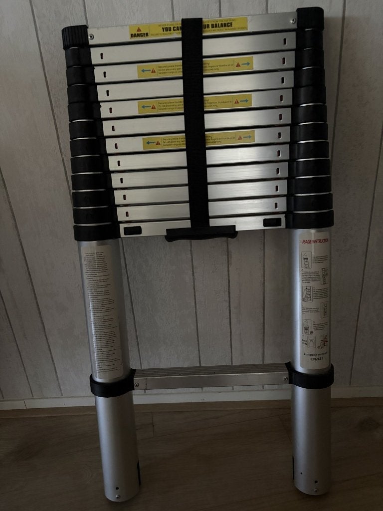 telescopische ladder 3.80 meter, Doe-het-zelf en Verbouw, Ladders en Trappen, Ophalen, Zo goed als nieuw, Ladder, Opvouwbaar of Inschuifbaar