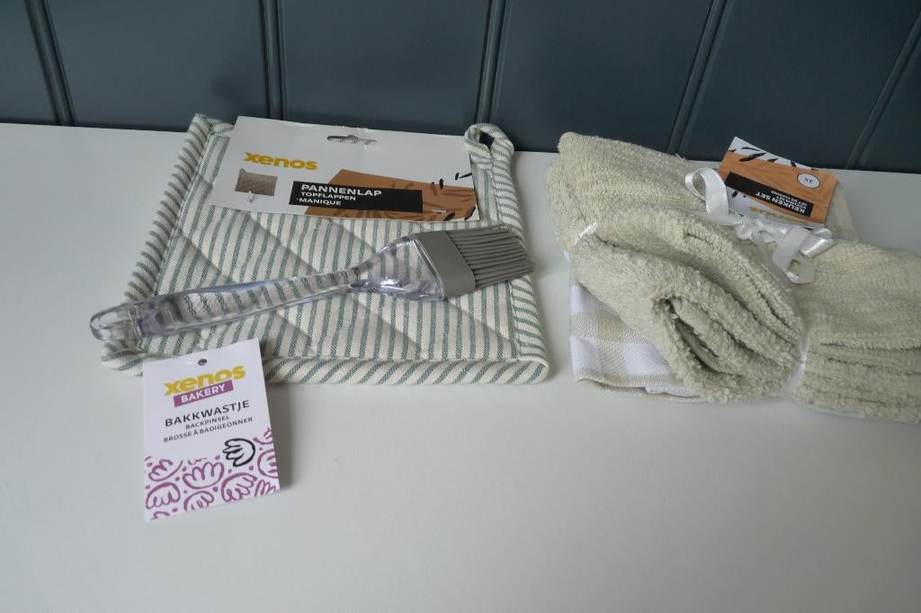 nieuw Xenos keukenset (theedoek, handdoek, vaatdoek, panne, Ophalen of Verzenden, Nieuw, Theedoek of Handdoek