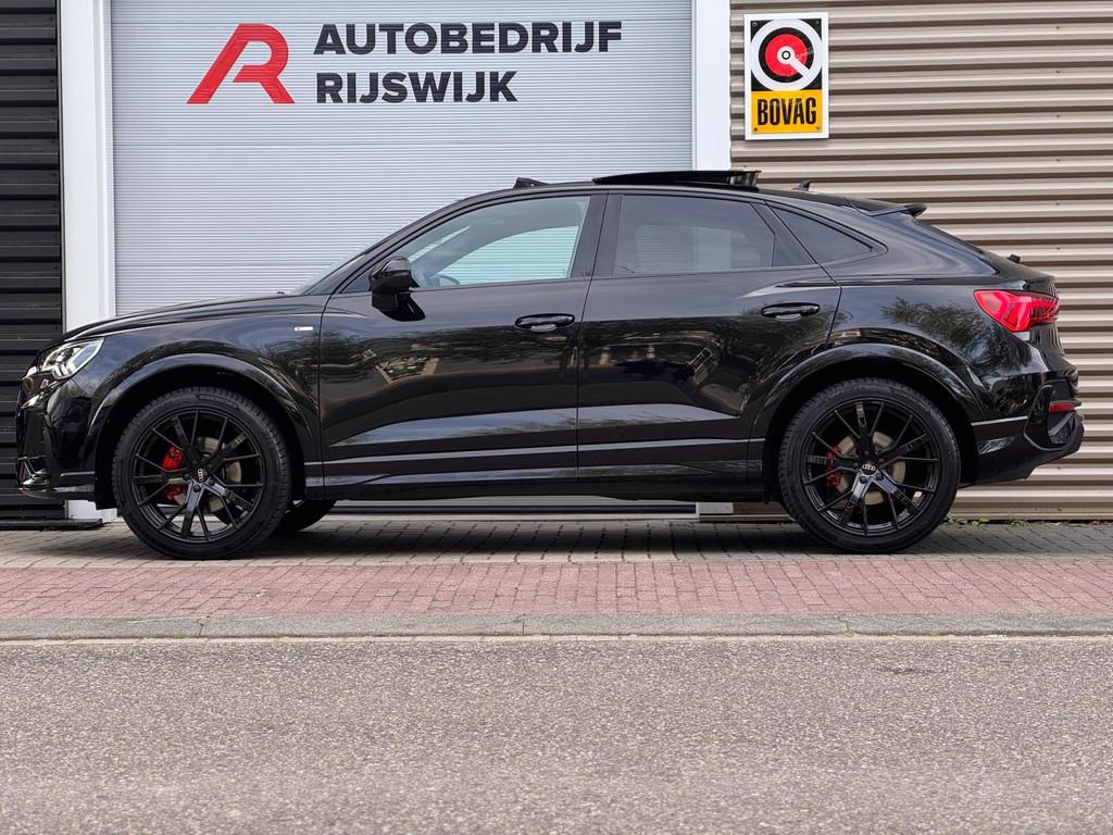 Audi Q3 Sportback 35 TFSI S Edition Matrix/360/Pano/Sfeer/Do, Auto's, 4 cilinders, 150 pk, Alcantara, Zwart