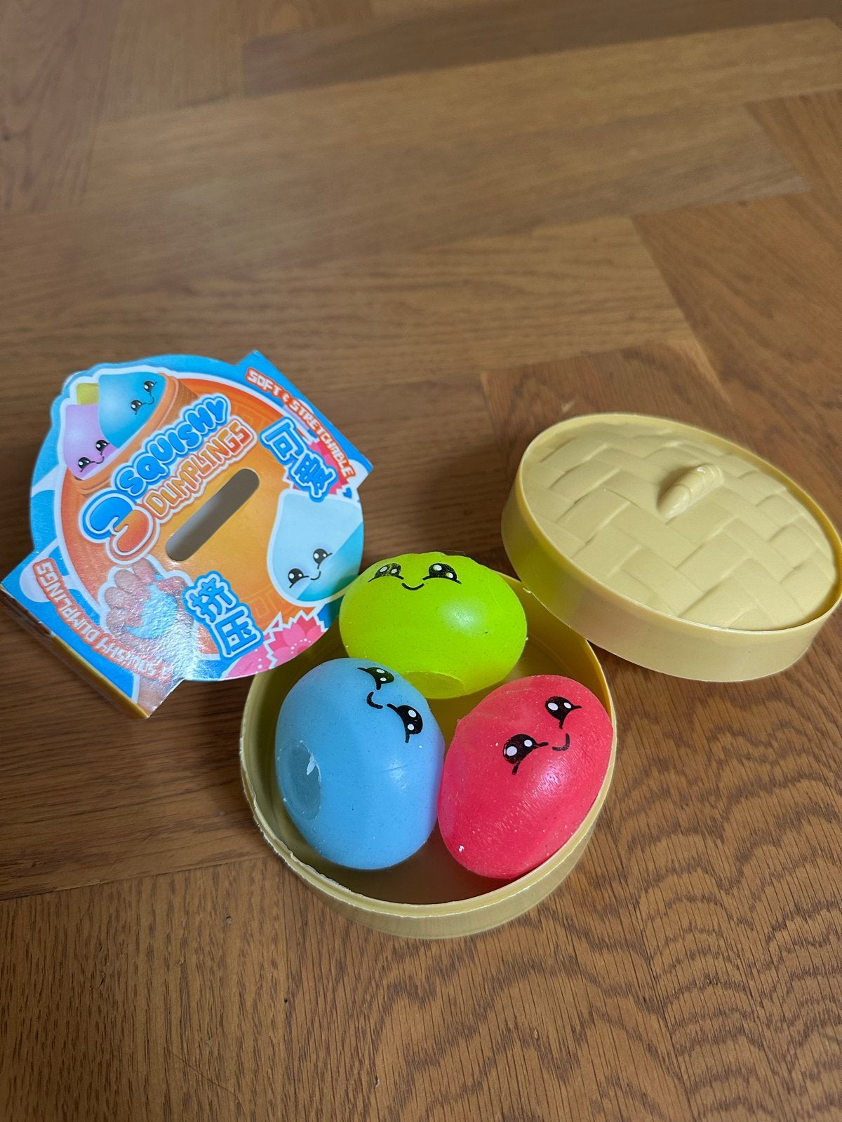 3 Squishy Dumplings in Stoommandje, Ophalen of Verzenden, Zo goed als nieuw, Jongen of Meisje