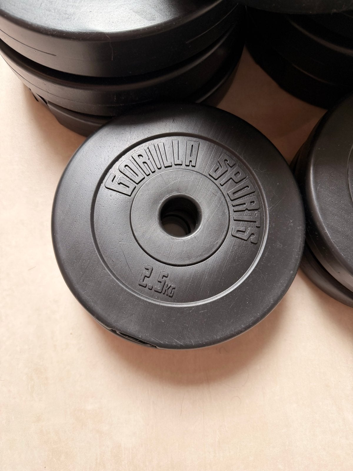Gorilla Sports Halterschijven 30mm - 6x 5kg, 4x 2.5kg, Sport en Fitness, Ophalen, Gebruikt, Halterschijven