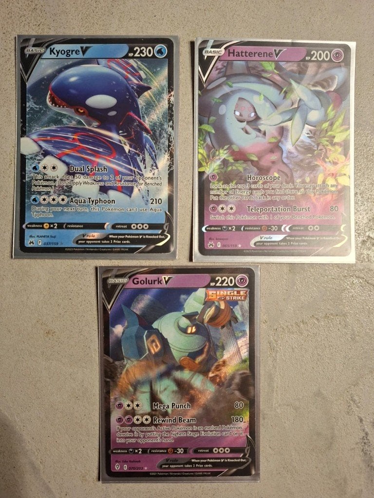 3 Pokemon V kaarten, Ophalen of Verzenden, Zo goed als nieuw, Losse kaart, Foil