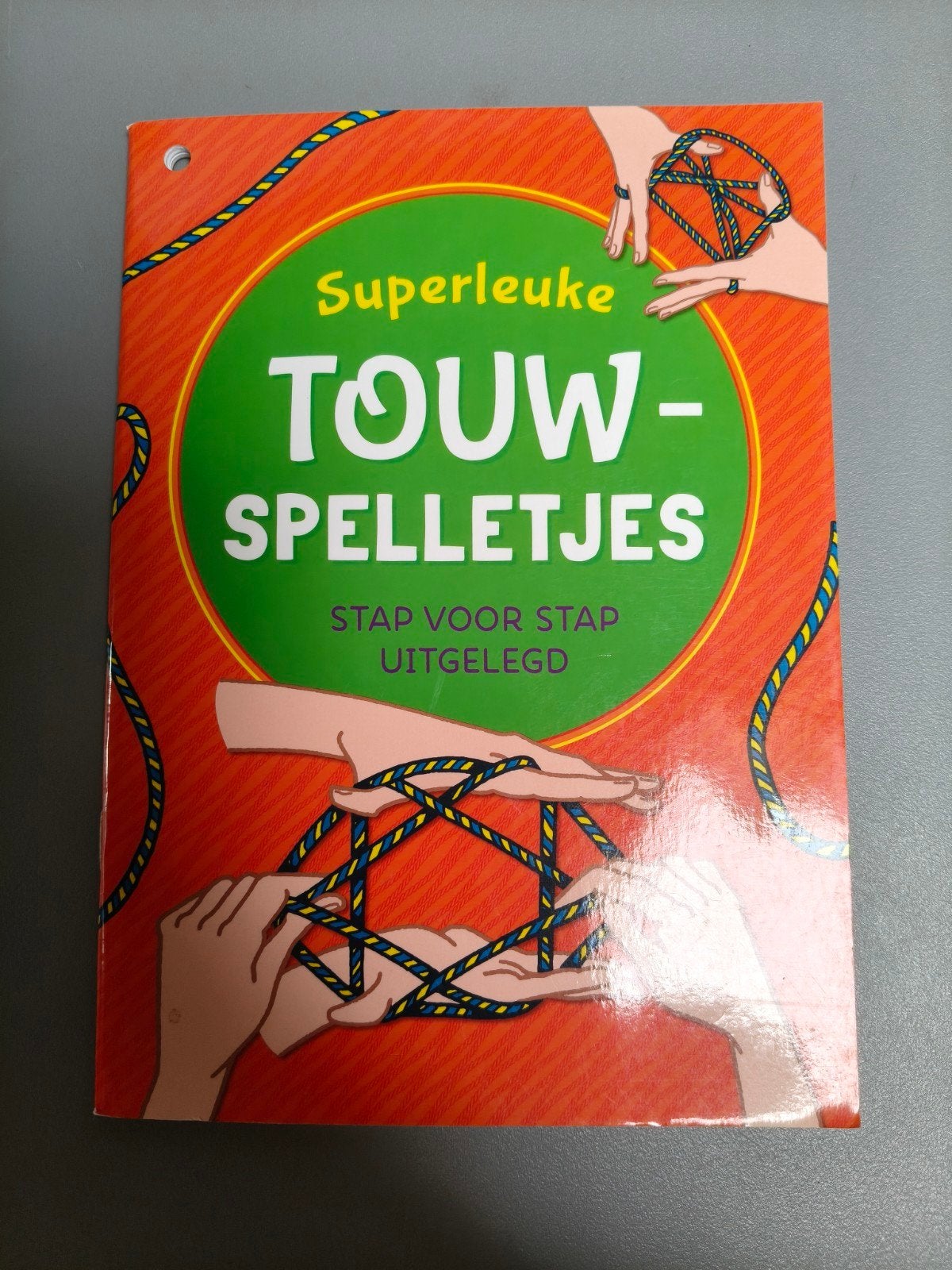 Superleuke Touwspelletjes - Stap voor Stap Uitgelegd, Ophalen of Verzenden, Zo goed als nieuw, Overige onderwerpen, Geschikt voor kinderen