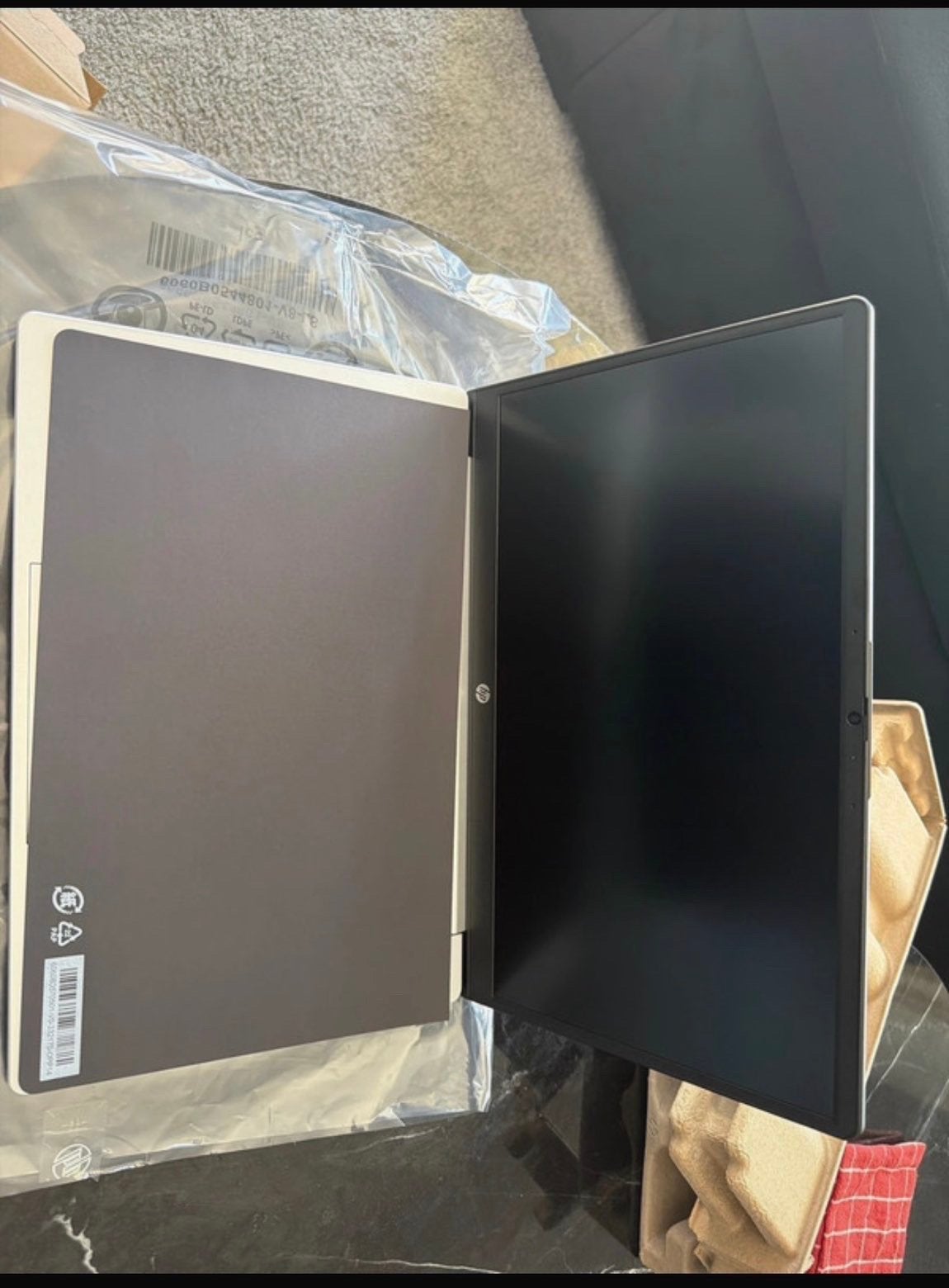 Nieuwe HP Laptop 14-em0871nd - HD, nooit gebruikt, Computers en Software, Windows Laptops, Ophalen, Qwerty, Nieuw, 14 inch