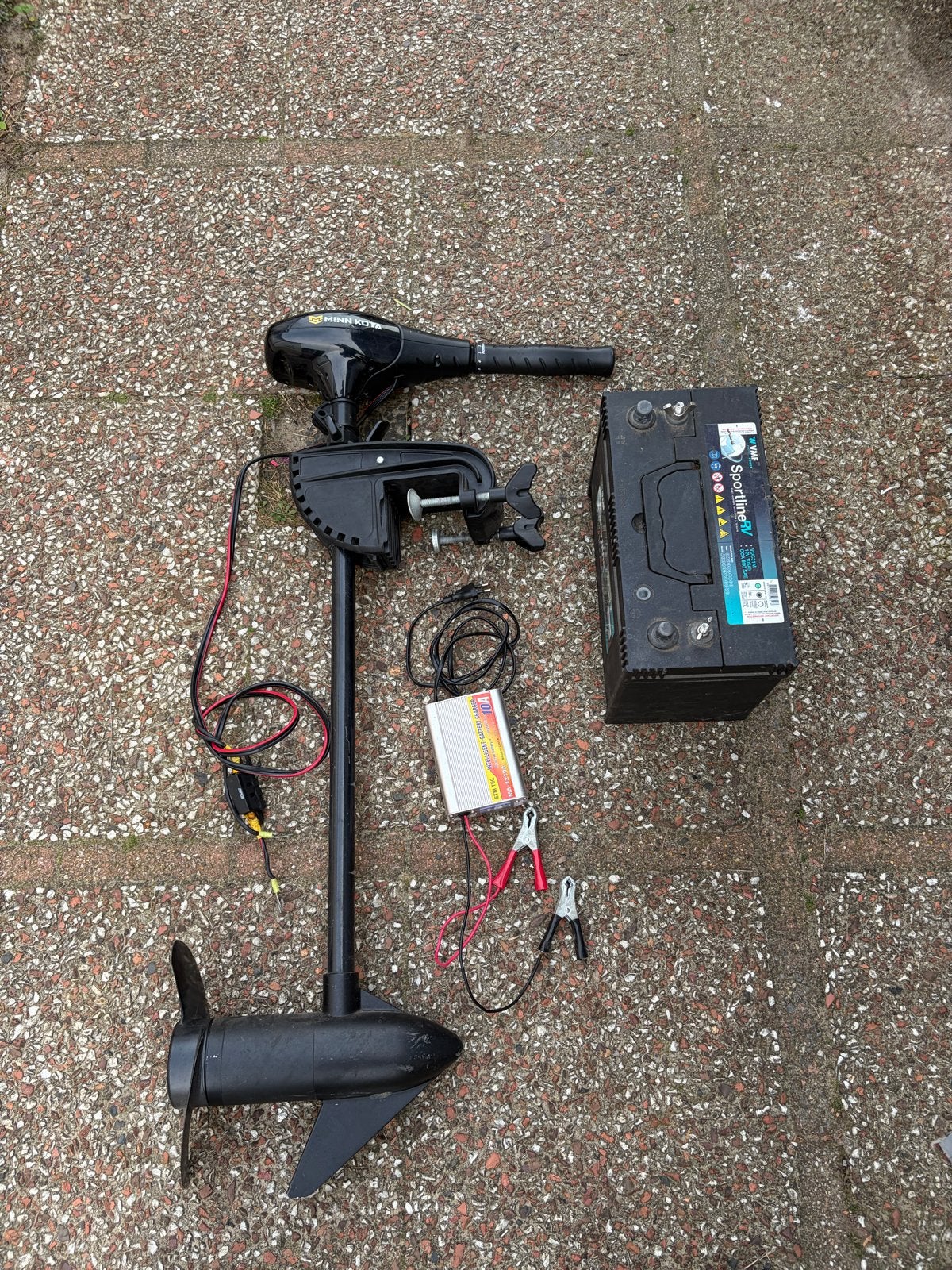 Foto 2 van Minn Kota Endura 30 elektrische buitenboordmotor met accu