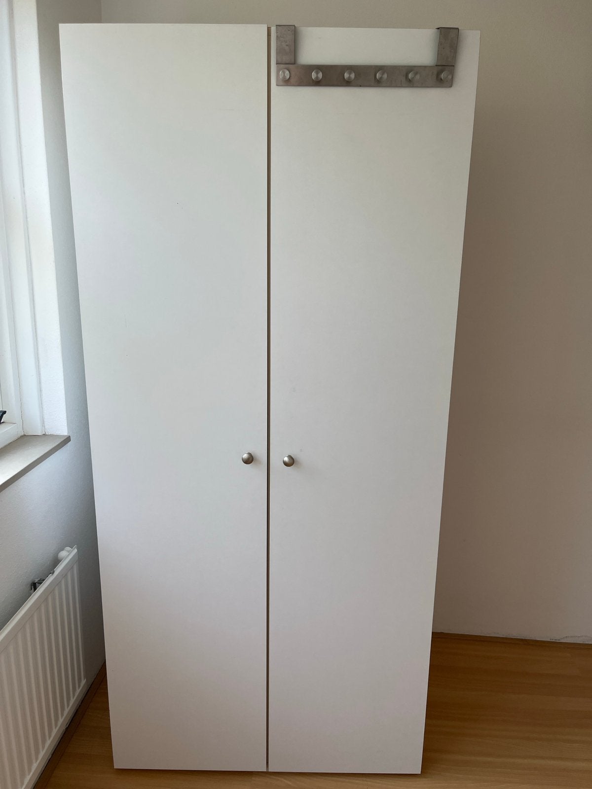 Witte kledingkast met planken en hangruimte, Ophalen, Met plank(en), Gebruikt, 200 cm of meer
