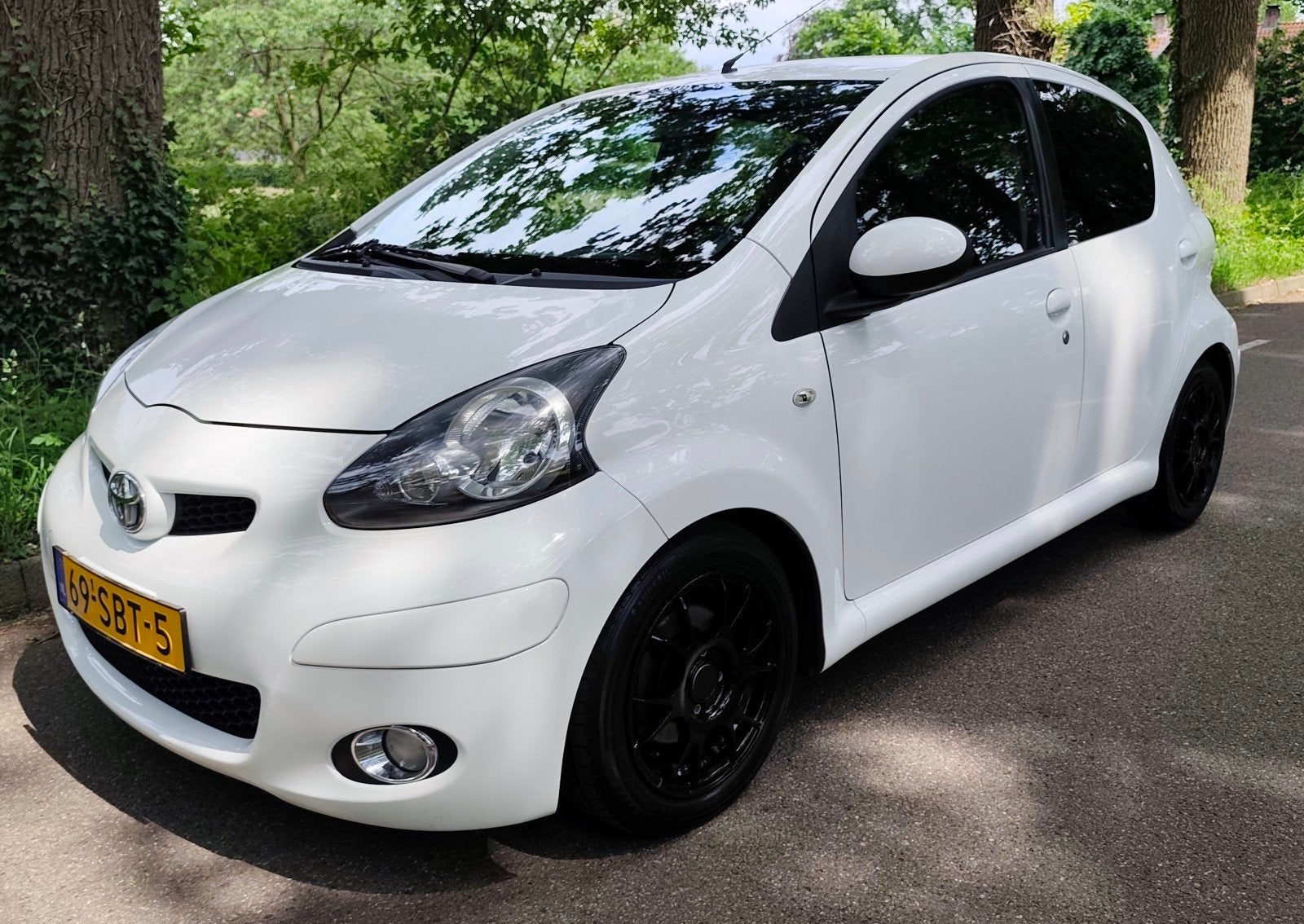 Toyota Aygo 1.0 5DRS NL Auto, Airco, apk 06-27, nette auto!, Voorwielaandrijving, Stof, 4 stoelen, Origineel Nederlands