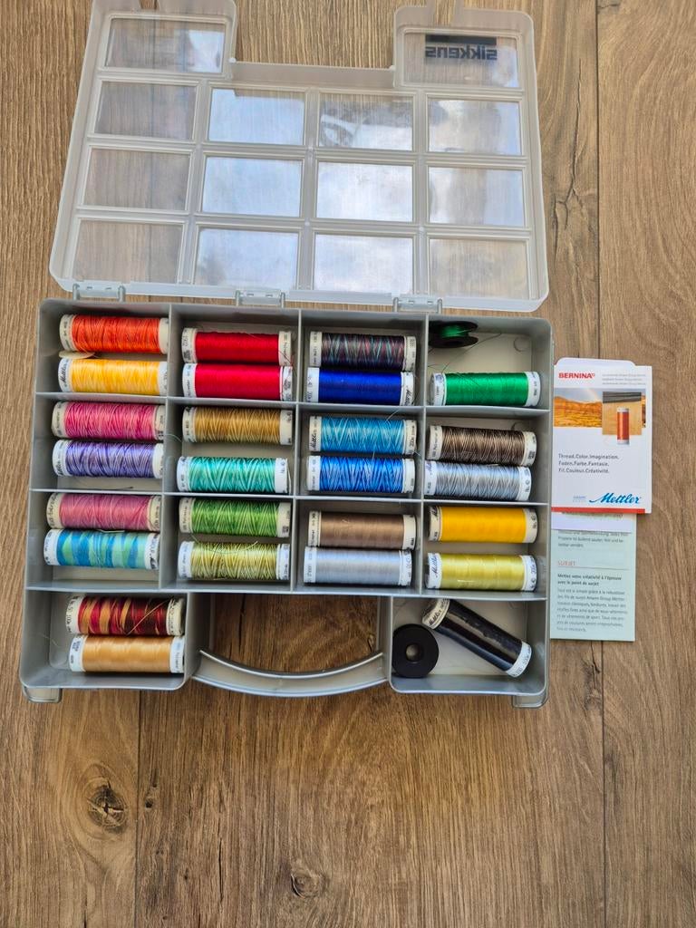 Mettler naaigaren set met handig opbergkoffertje, Ophalen of Verzenden, Zo goed als nieuw, Garen of Naald(en)