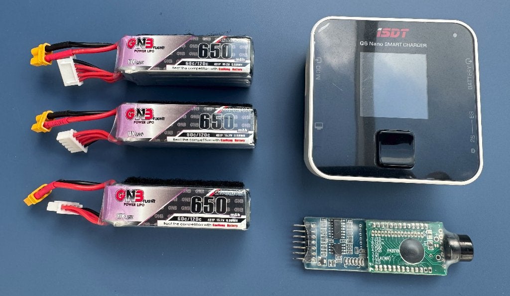 FPV Lipo batterijen en lader, Ophalen of Verzenden, Zo goed als nieuw, Quadcopter of Multicopter