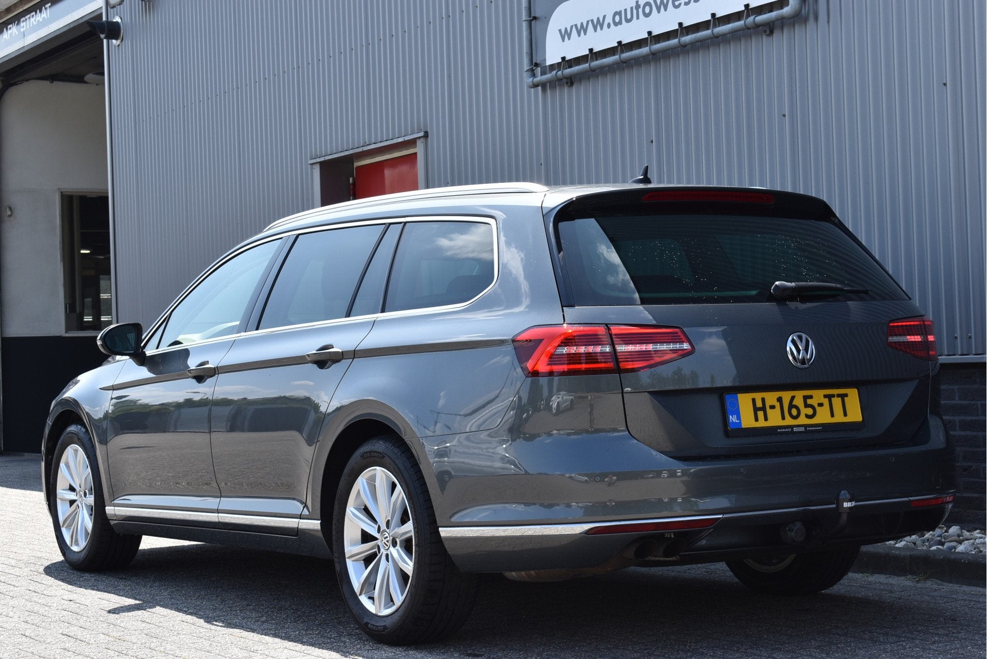 Volkswagen Passat Variant 1.8 TSI Highline DSG 180pk, Trekha, Auto's, Euro 6, 4 cilinders, 179 pk, Leder en Stof