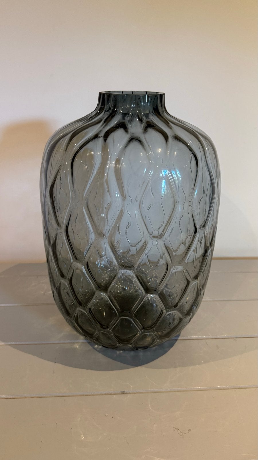 Maison Manon vaas met kunst takken, 45cm hoog, 28cm diameter, Ophalen
