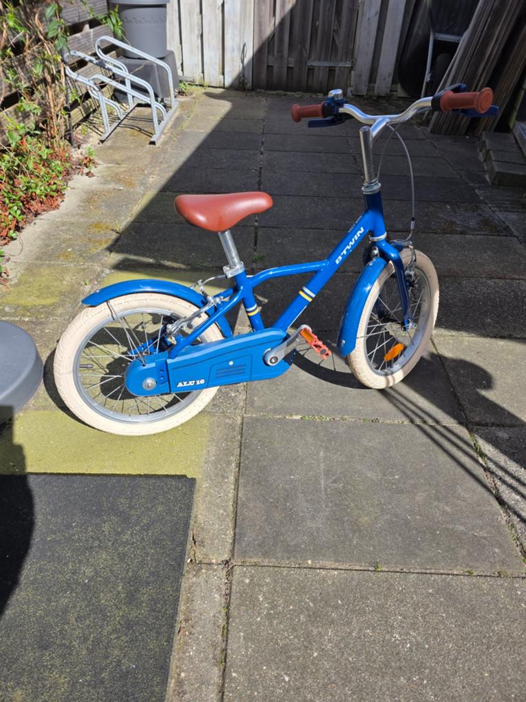 Btwin kinderfiets 16 inch - lichtgewicht aluminium, Ophalen, 16 tot 20 inch, Velgrem, Zo goed als nieuw