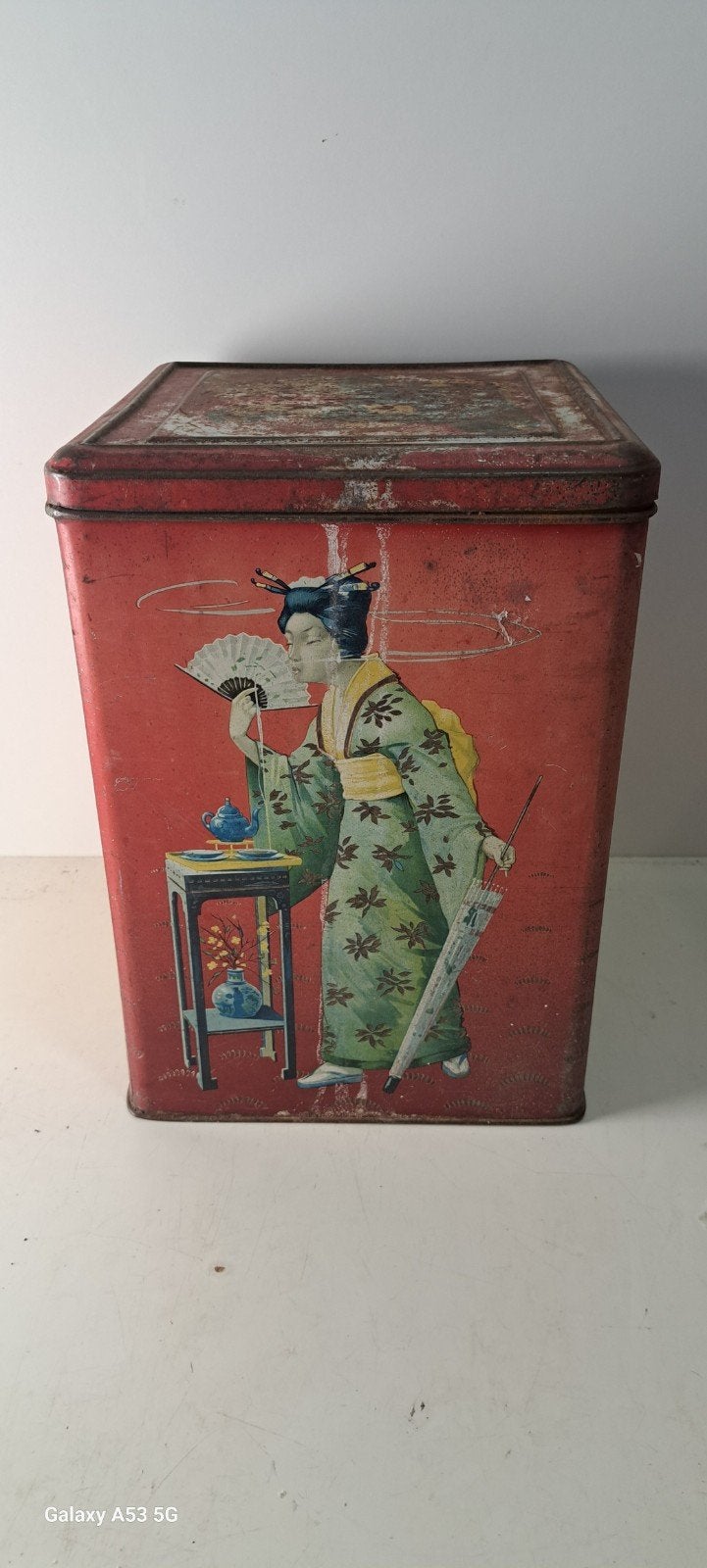 Vintage rood theeblik met Japanse dame, ca. 1950, Verzamelen, Ophalen of Verzenden