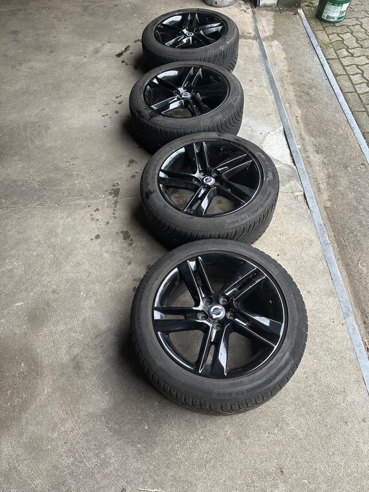 Volvo 17 inch velgen, Ophalen, Gebruikt, Banden en Velgen, 17 inch