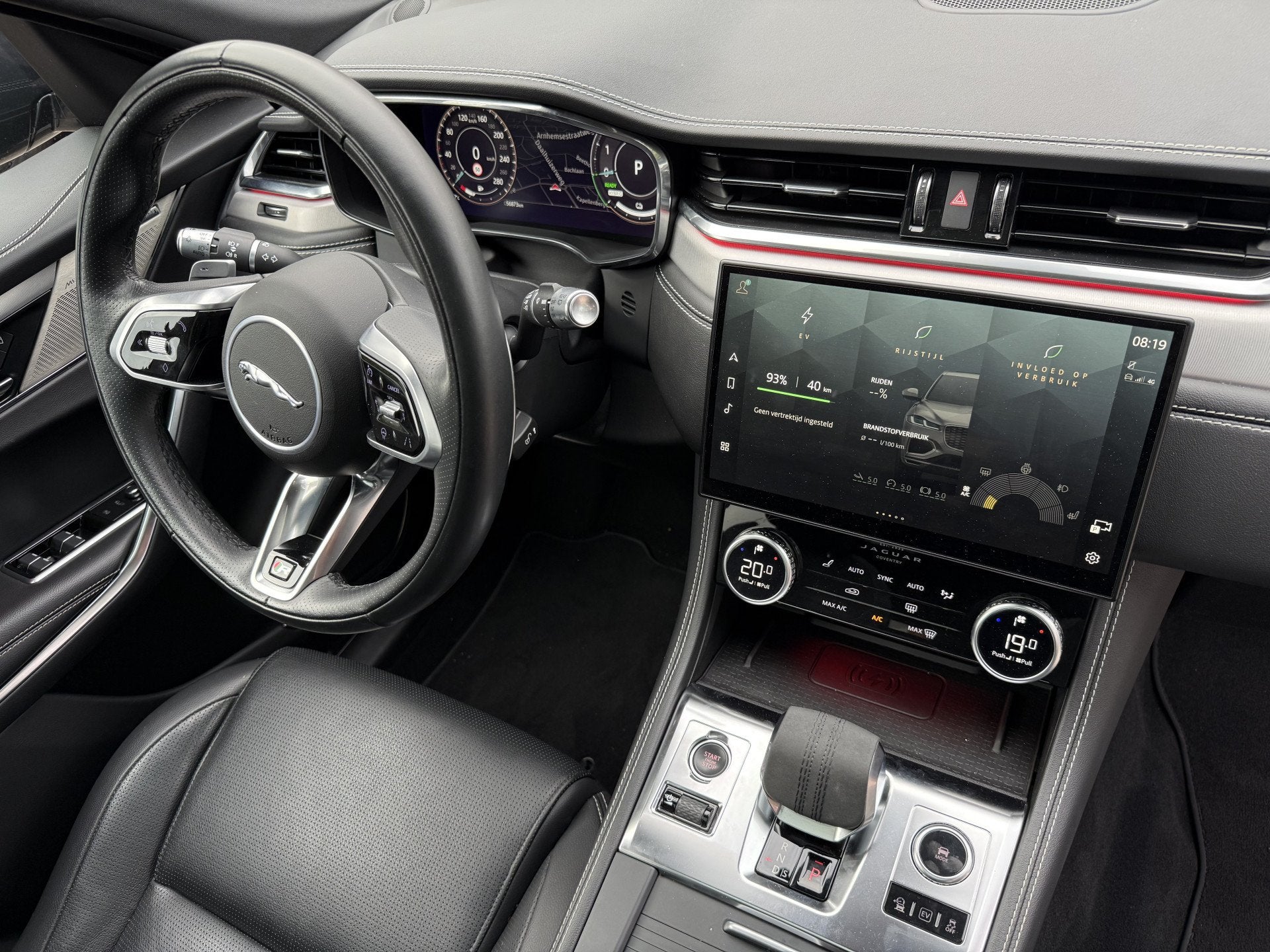 Jaguar F-Pace P400e PHEV R-Dynamic SE, Camera | Meridian | W, Auto's, Dealer onderhouden, Gebruikt, Euro 6, 4 cilinders